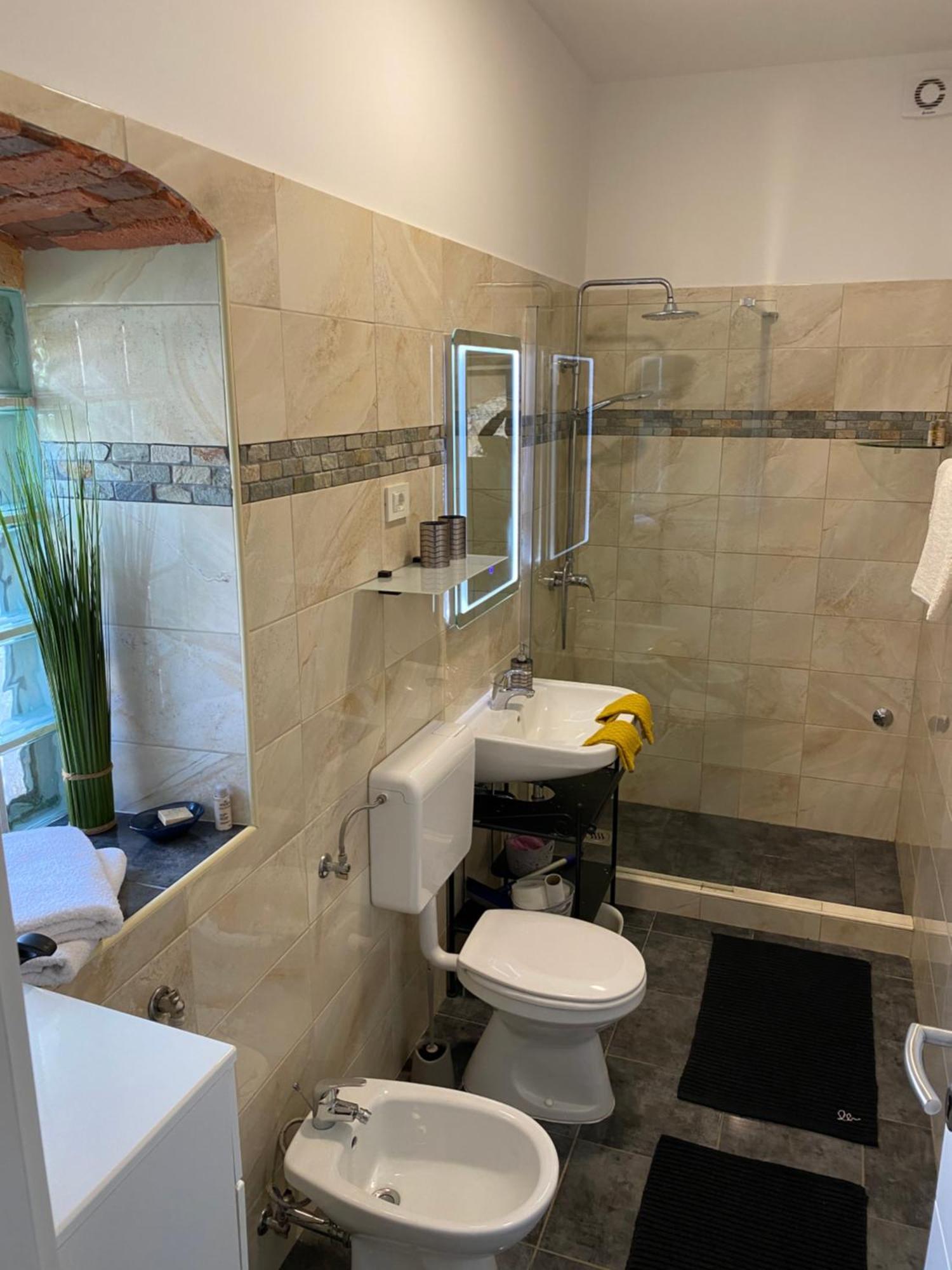 Apartman "Almond House 2" Pula Buitenkant foto